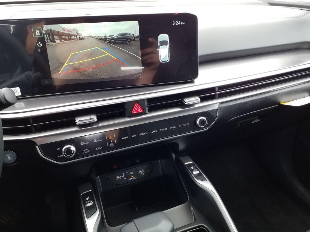 new 2025 Kia Sorento car, priced at $43,060