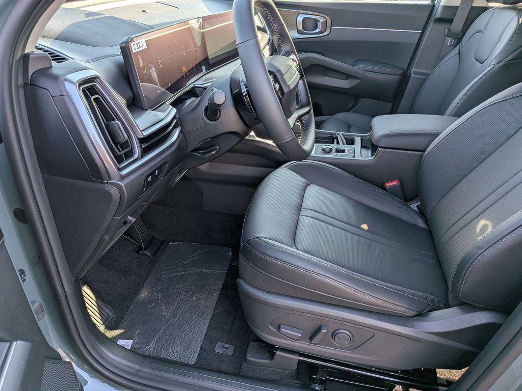 new 2026 Kia Sorento Hybrid car, priced at $42,405