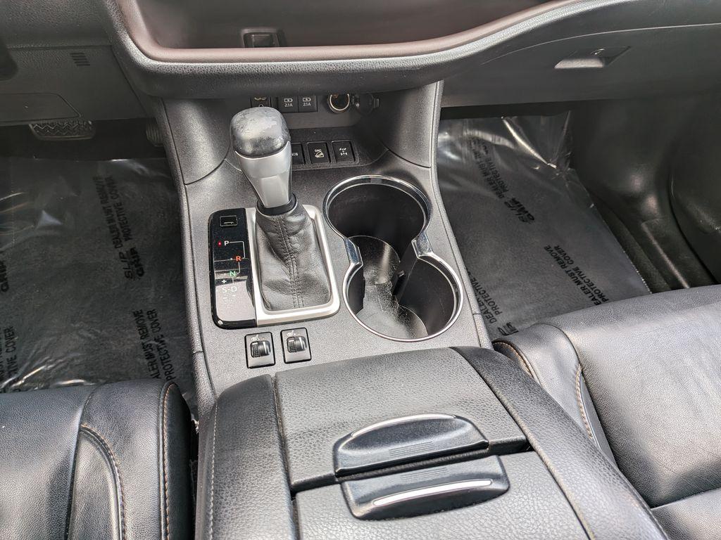used 2017 Toyota Highlander car, priced at $20,988