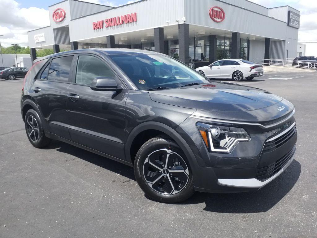 new 2025 Kia Niro car, priced at $27,385