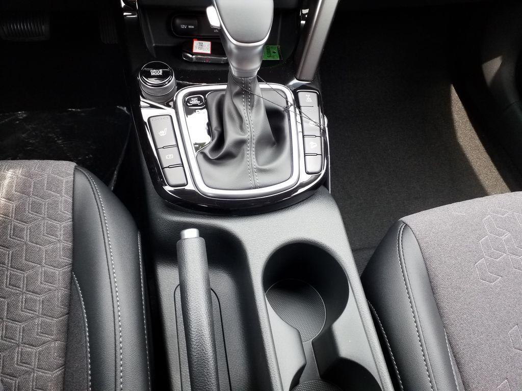 new 2025 Kia Seltos car, priced at $28,670