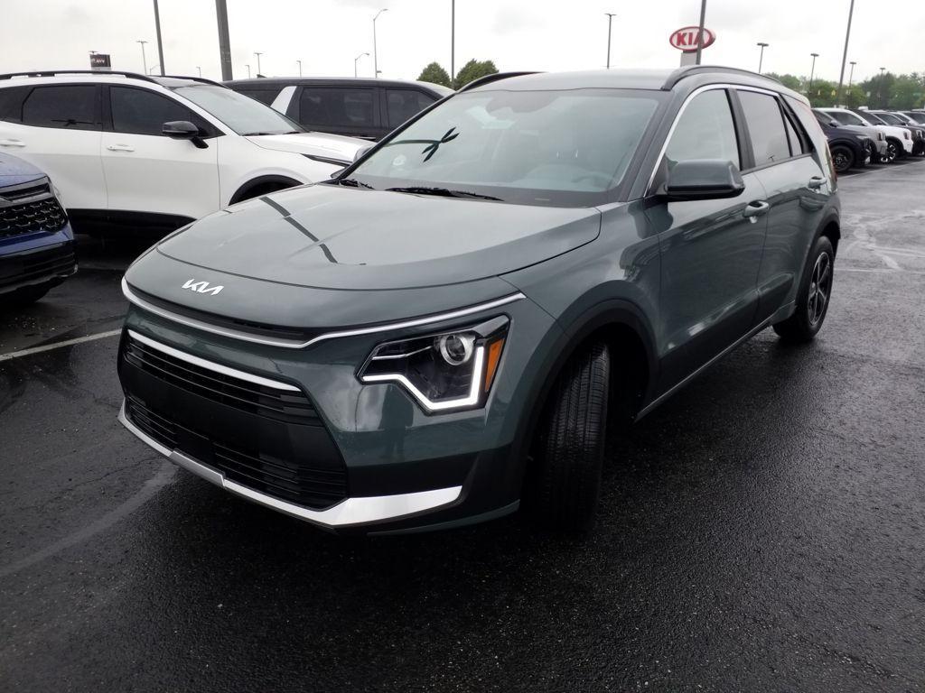 new 2025 Kia Niro car, priced at $31,415