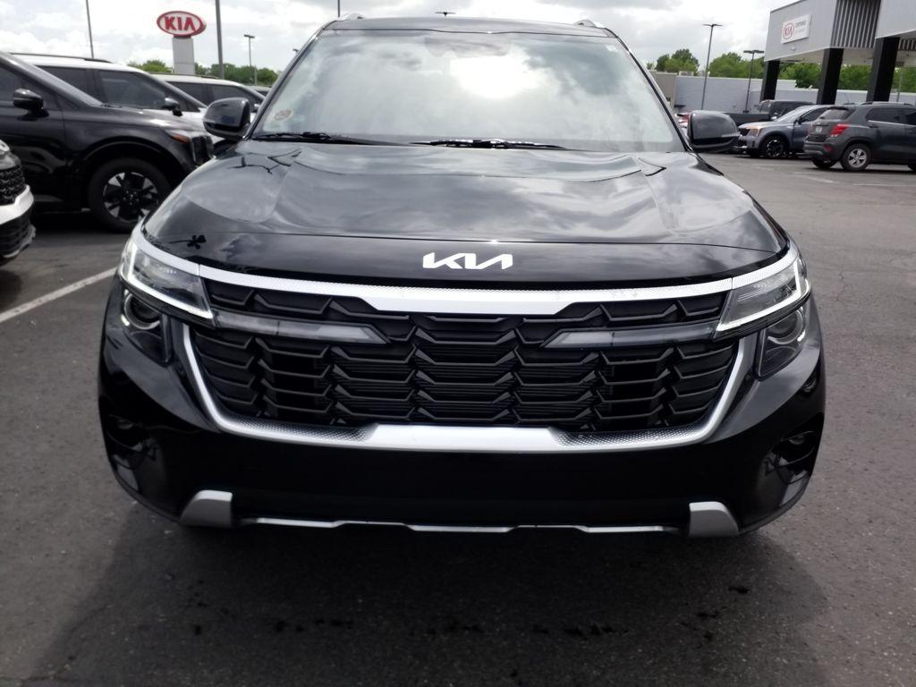 new 2025 Kia Seltos car, priced at $28,670
