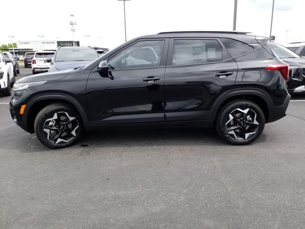 new 2025 Kia Seltos car, priced at $28,670
