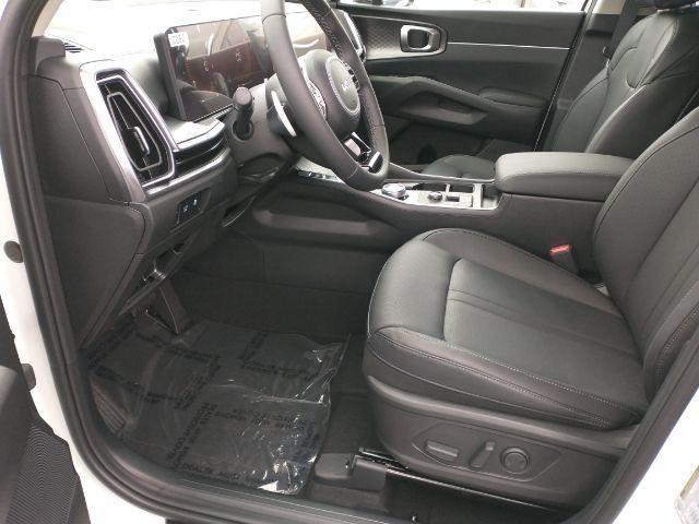 new 2025 Kia Sorento Hybrid car, priced at $42,585