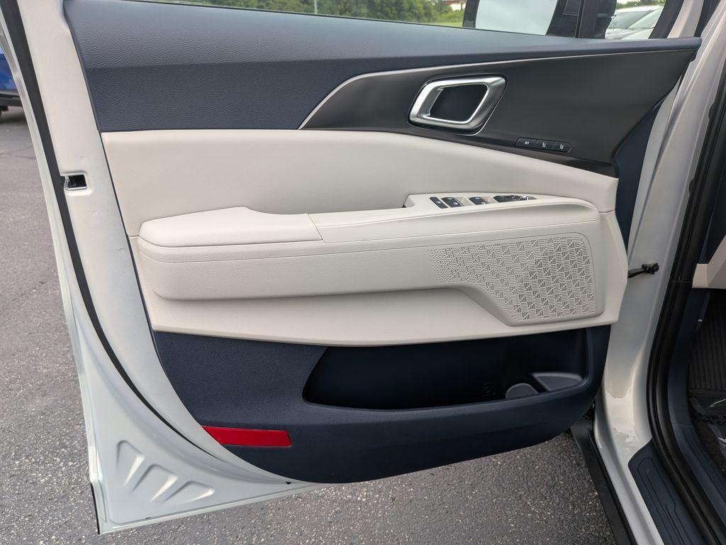 new 2026 Kia Carnival Hybrid car, priced at $52,000