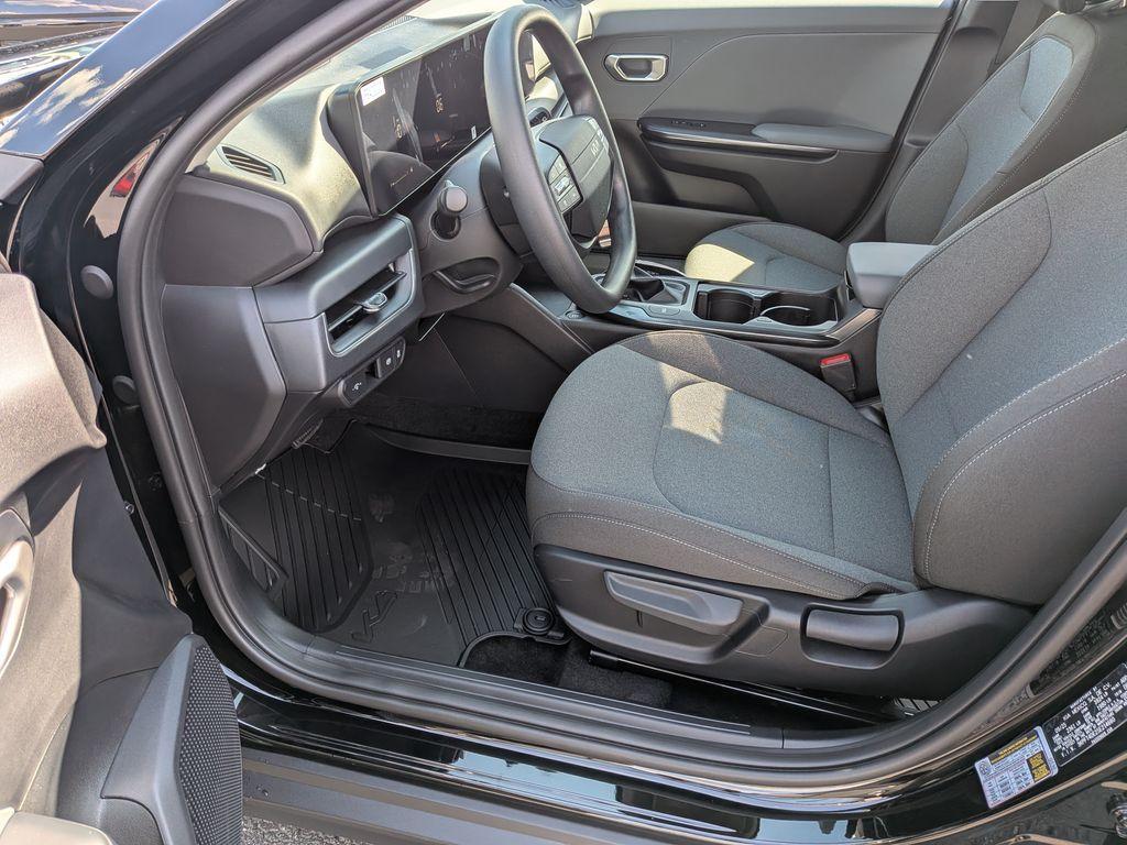 new 2025 Kia K4 car, priced at $22,665