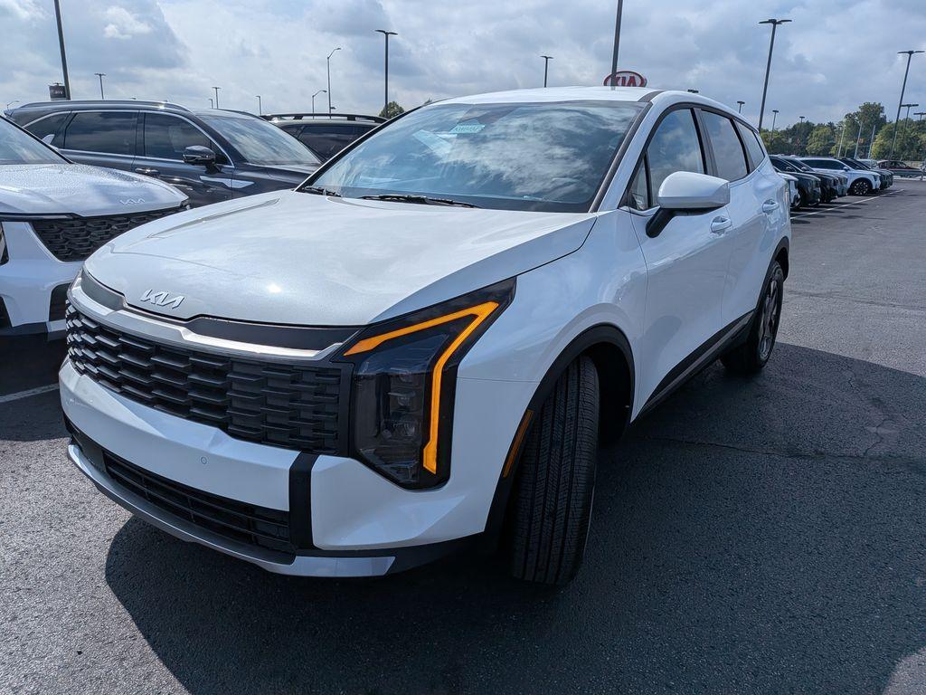 new 2026 Kia Sportage Hybrid car, priced at $31,495