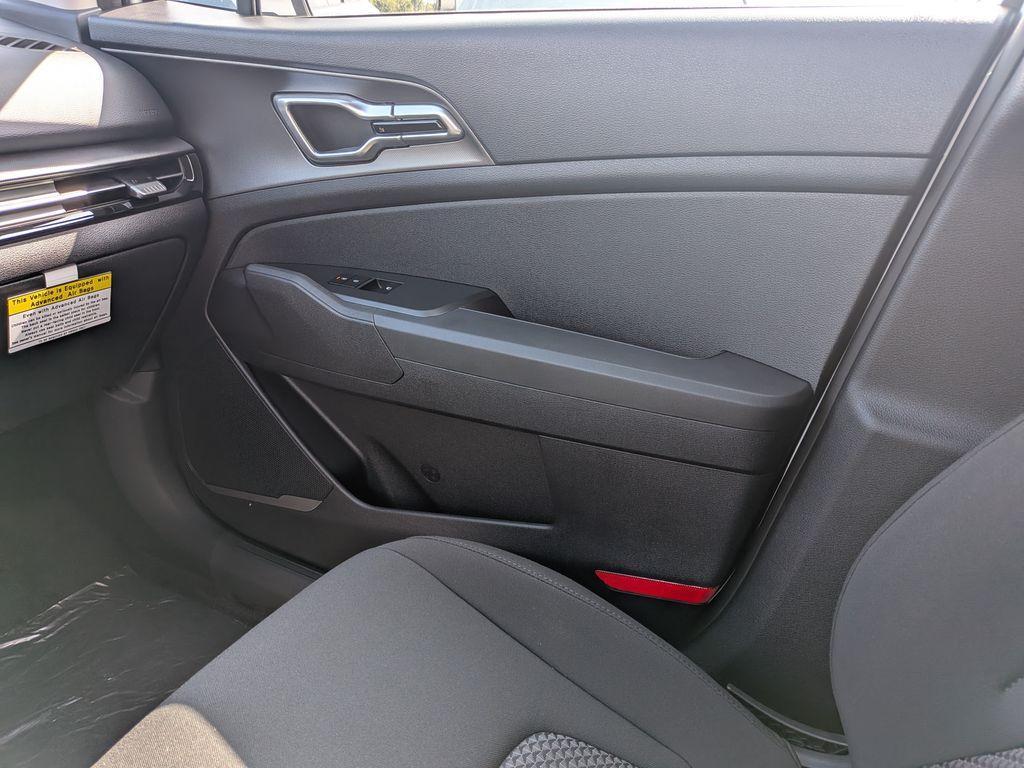 new 2026 Kia Sportage Hybrid car, priced at $31,495