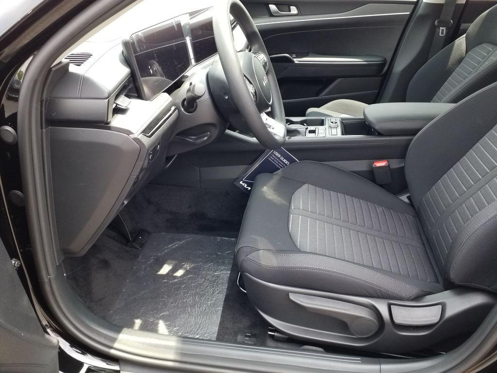 new 2025 Kia K5 car, priced at $28,550