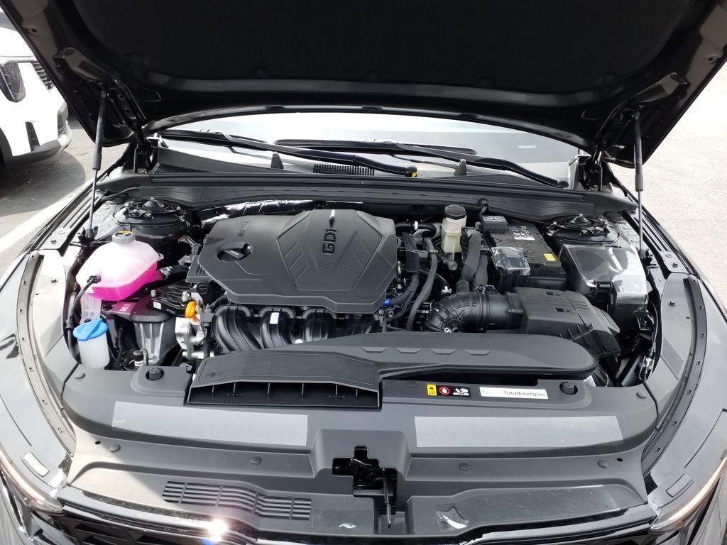 new 2025 Kia K5 car, priced at $28,550