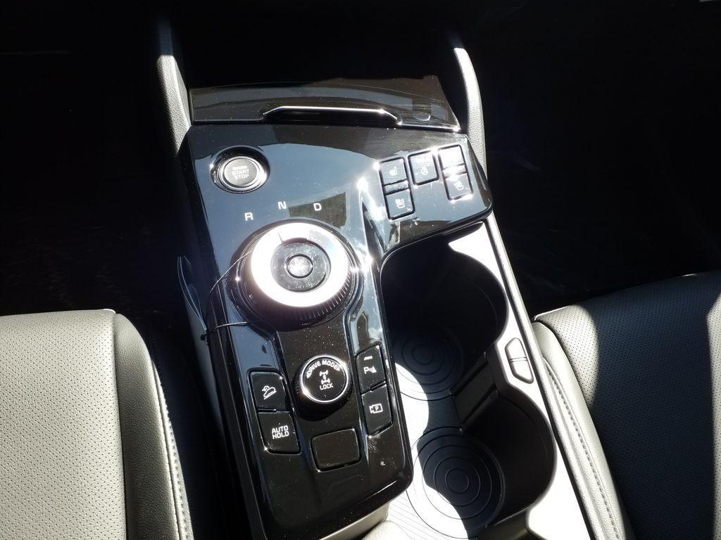 new 2025 Kia Sportage Hybrid car, priced at $38,592