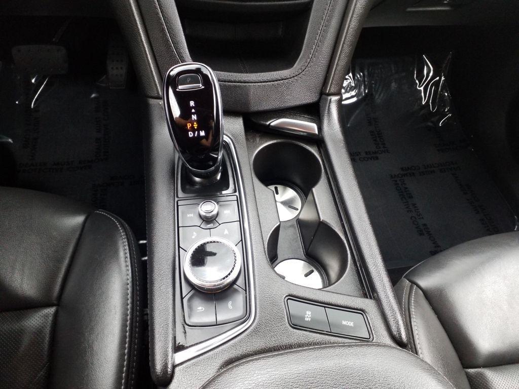 used 2023 Cadillac XT6 car, priced at $35,988
