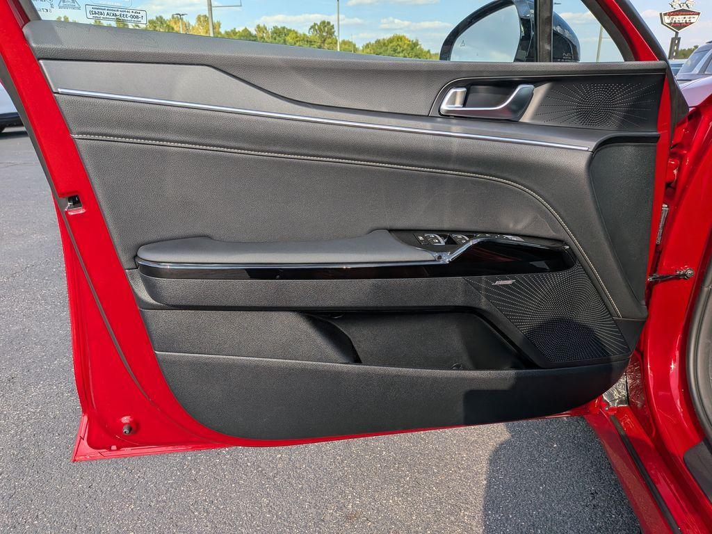 new 2026 Kia K5 car, priced at $30,960