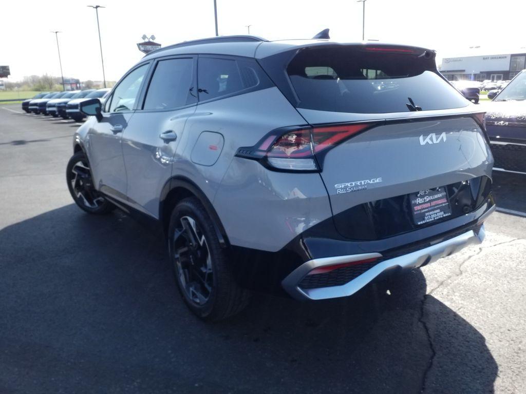 new 2025 Kia Sportage car, priced at $35,501