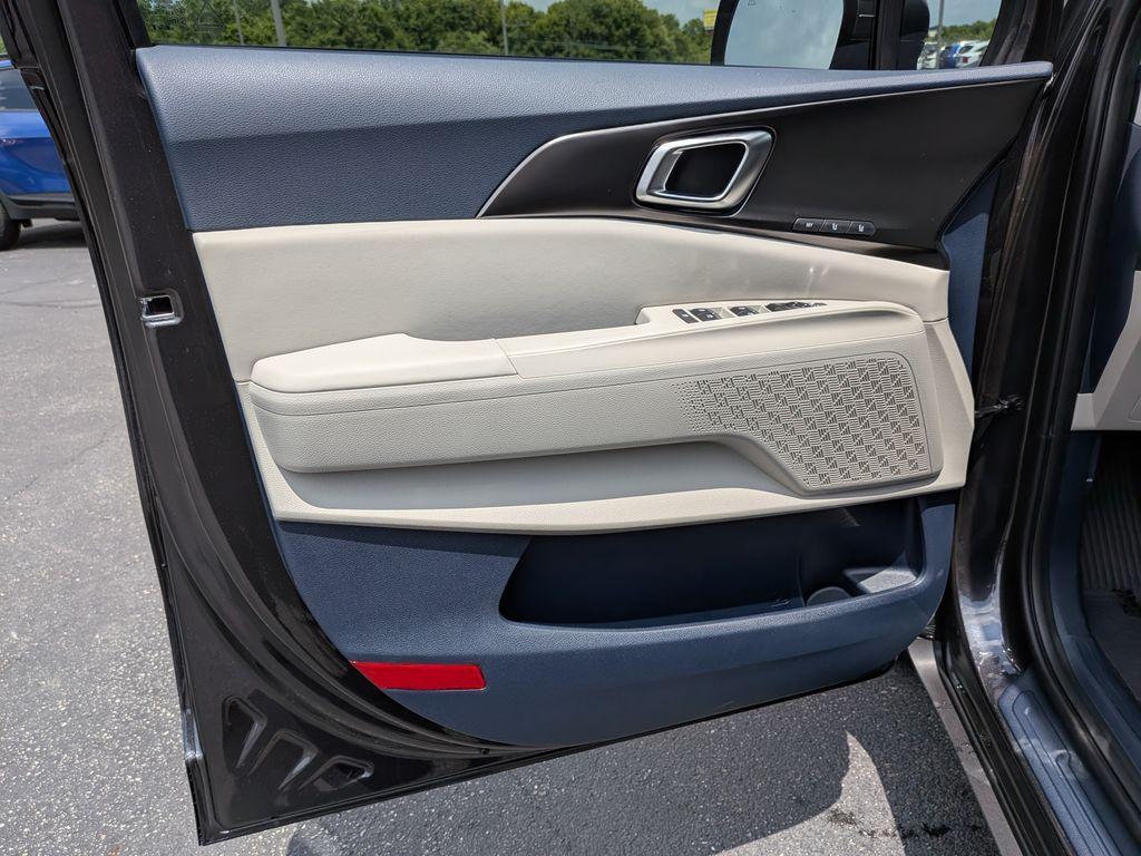 new 2026 Kia Carnival car, priced at $46,361