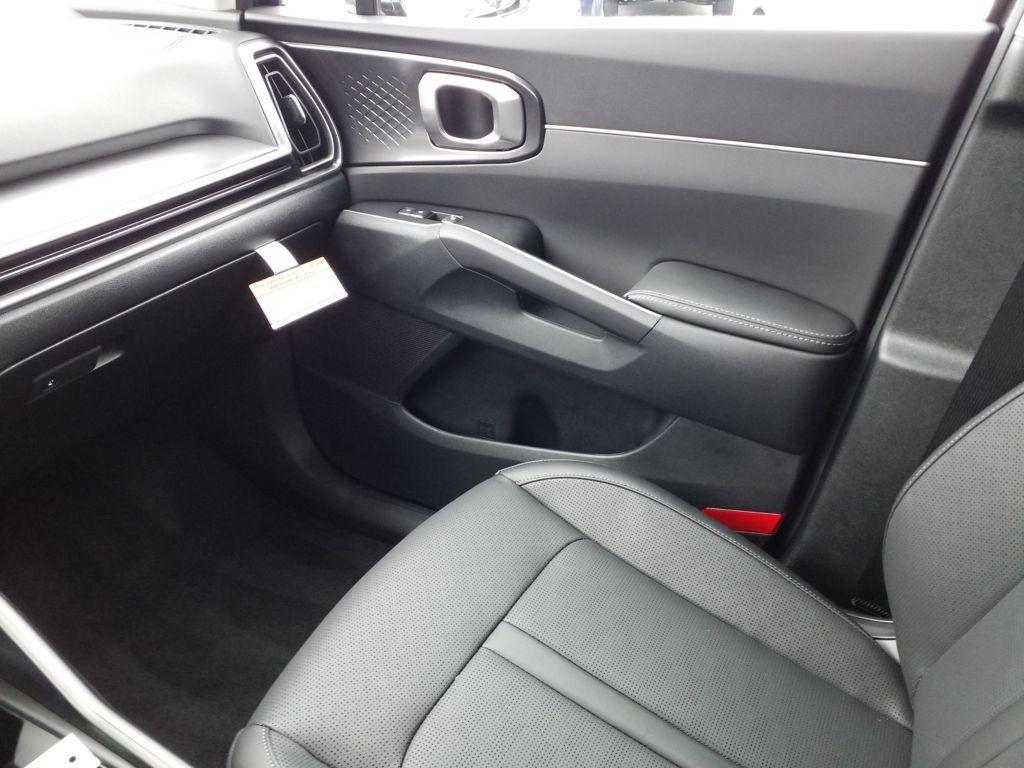 new 2025 Kia Sorento car, priced at $37,830
