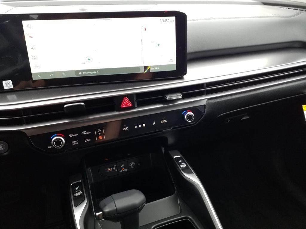 new 2025 Kia Sorento car, priced at $37,830