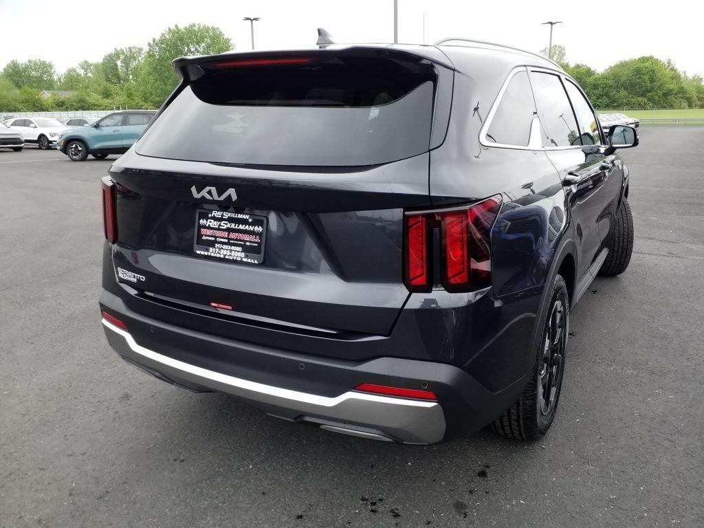 new 2025 Kia Sorento car, priced at $37,830