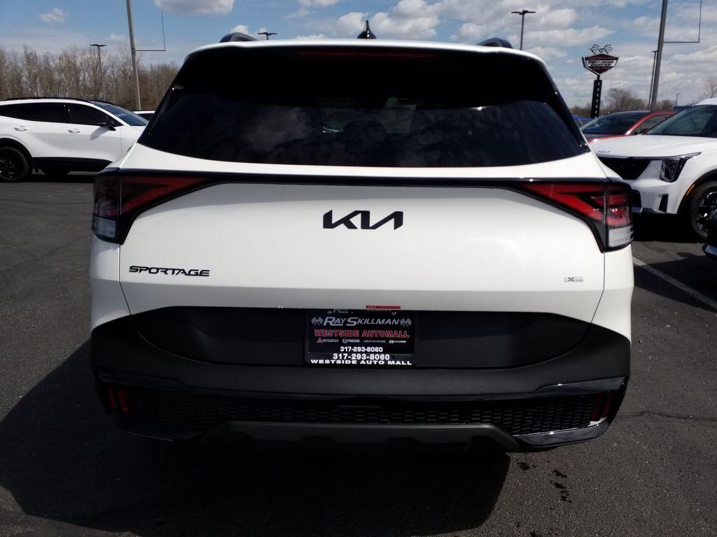 new 2025 Kia Sportage Plug-In Hybrid car, priced at $46,180