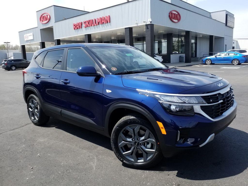 new 2025 Kia Seltos car, priced at $26,555