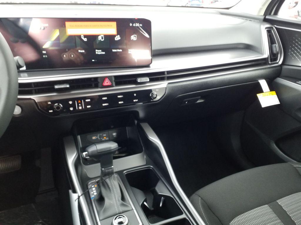 new 2025 Kia Sorento car, priced at $35,005