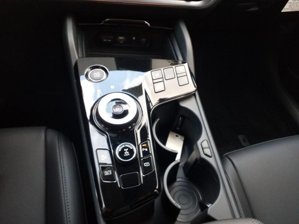 new 2025 Kia Sportage Hybrid car, priced at $34,655