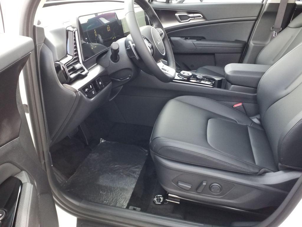 new 2025 Kia Sportage Hybrid car, priced at $34,655