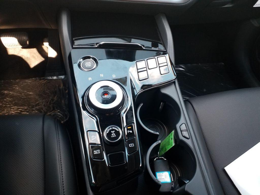 new 2025 Kia Sportage Hybrid car, priced at $35,485