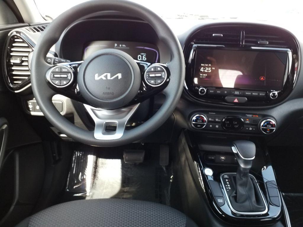 new 2025 Kia Soul car, priced at $24,085
