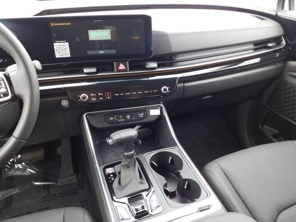 new 2025 Kia Carnival car, priced at $55,255