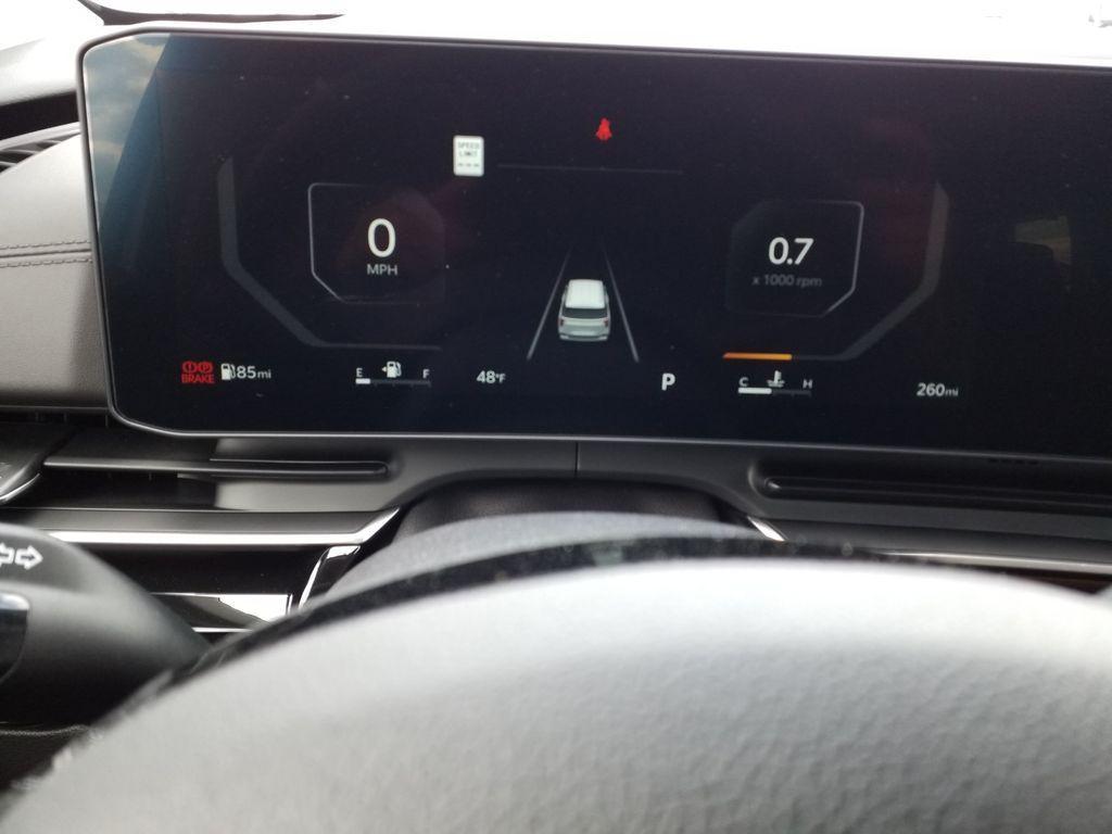 new 2025 Kia Carnival car, priced at $55,255