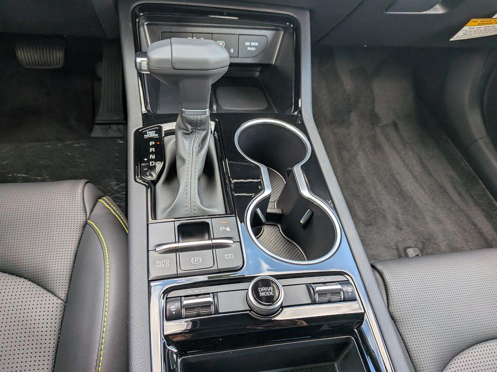 new 2026 Kia K5 car, priced at $34,080