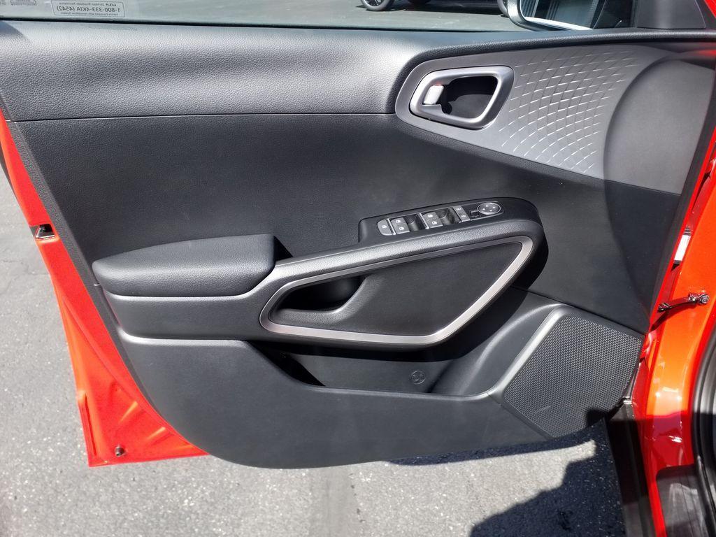 new 2025 Kia Soul car, priced at $24,085