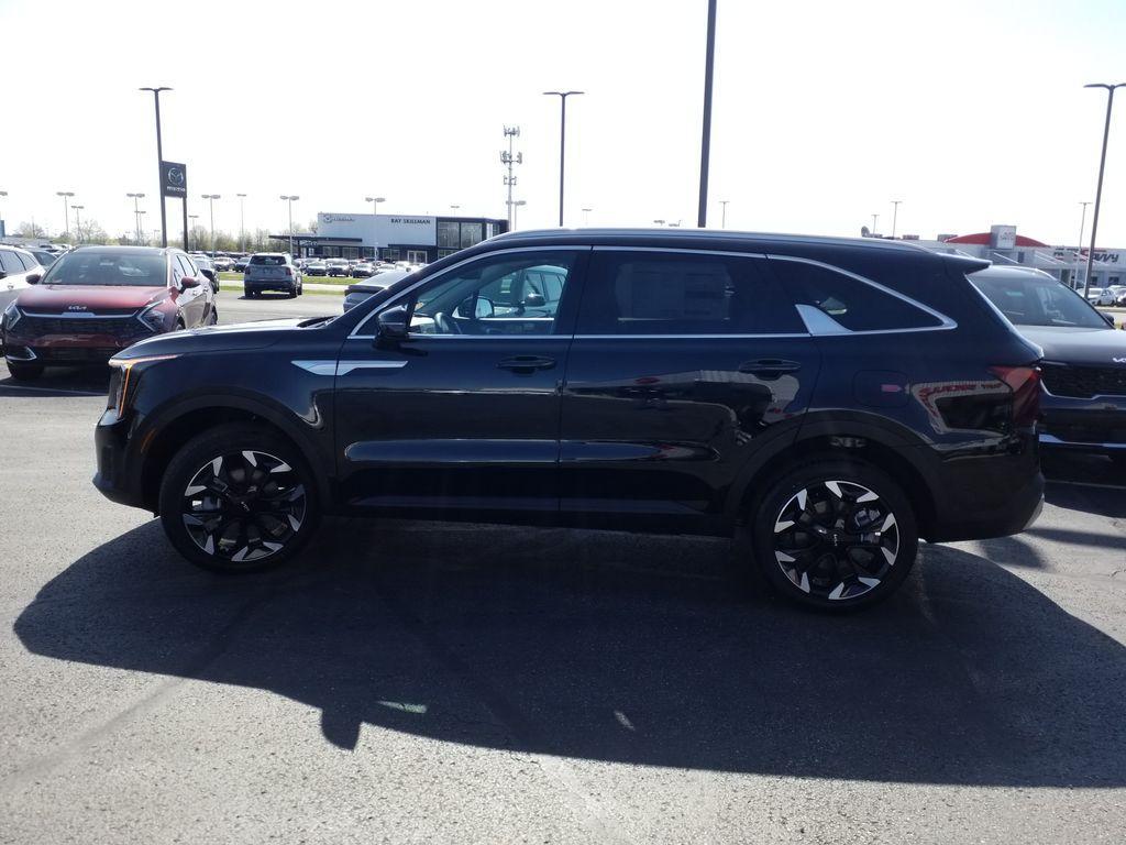 new 2025 Kia Sorento car, priced at $42,305