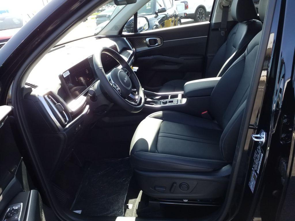 new 2025 Kia Sorento car, priced at $42,305