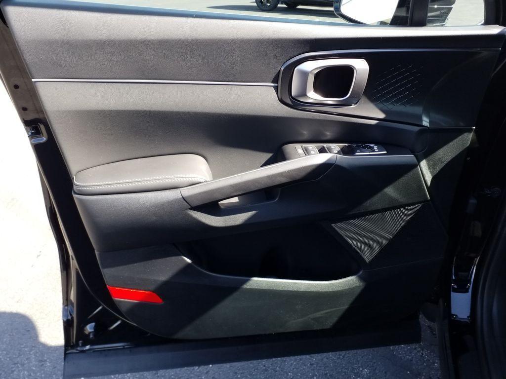 new 2025 Kia Sorento car, priced at $42,305