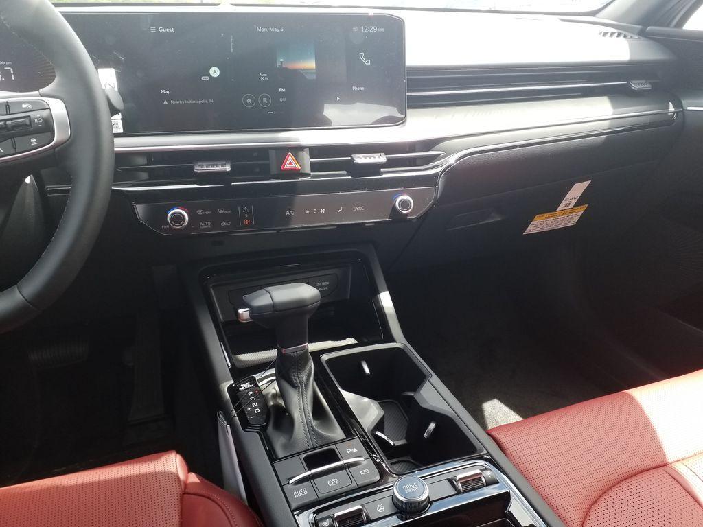 new 2025 Kia K5 car, priced at $34,140