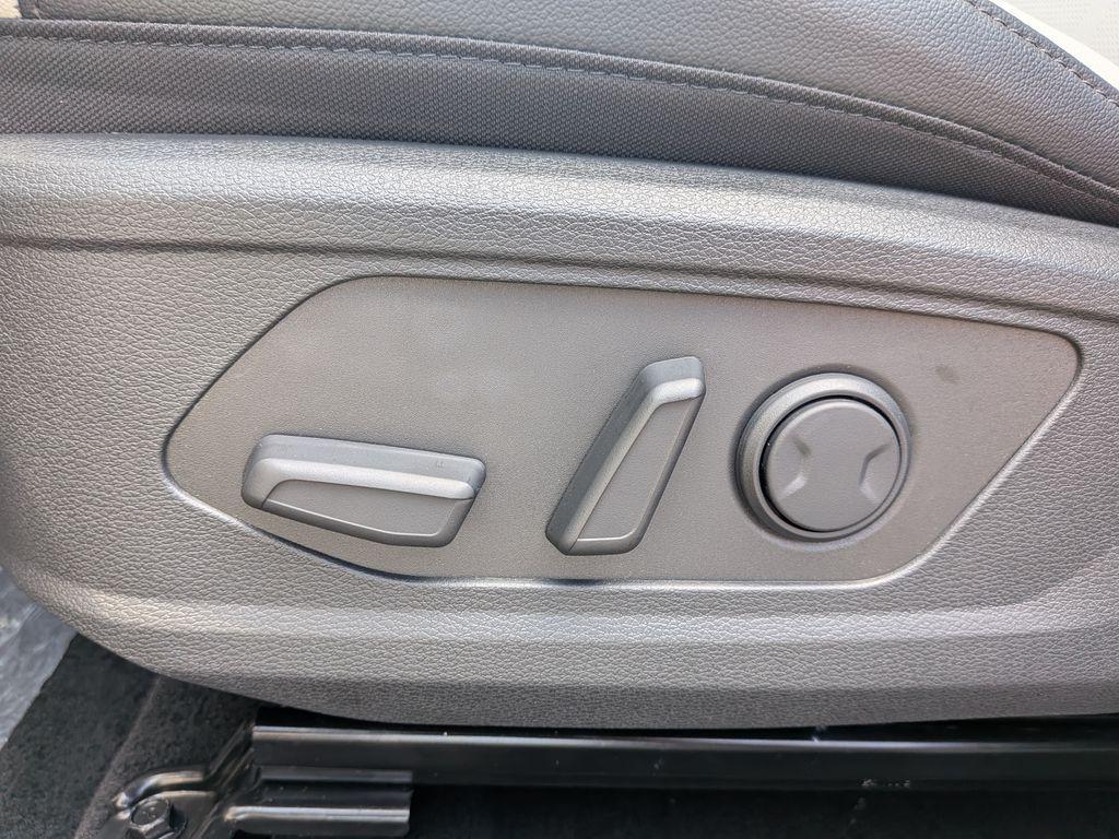 new 2026 Kia Sportage car, priced at $31,385