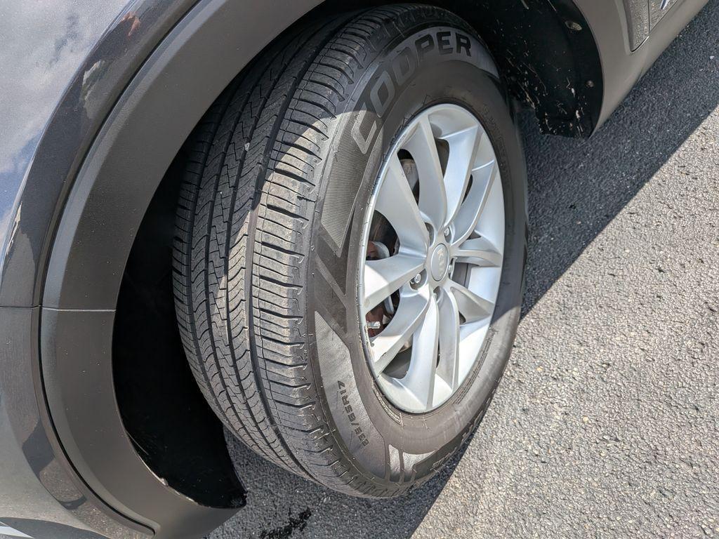 used 2017 Kia Sorento car, priced at $8,988
