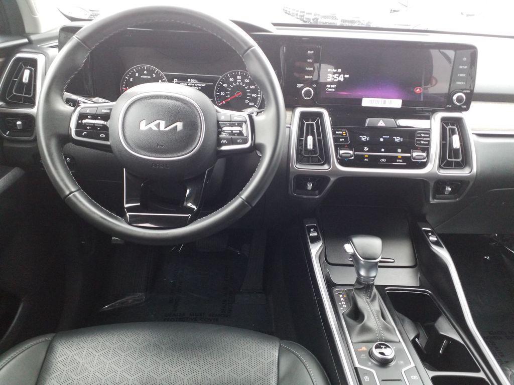 used 2023 Kia Sorento car, priced at $35,990