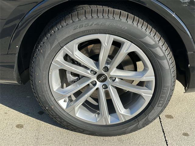 new 2025 Audi Q7 car, priced at $81,705
