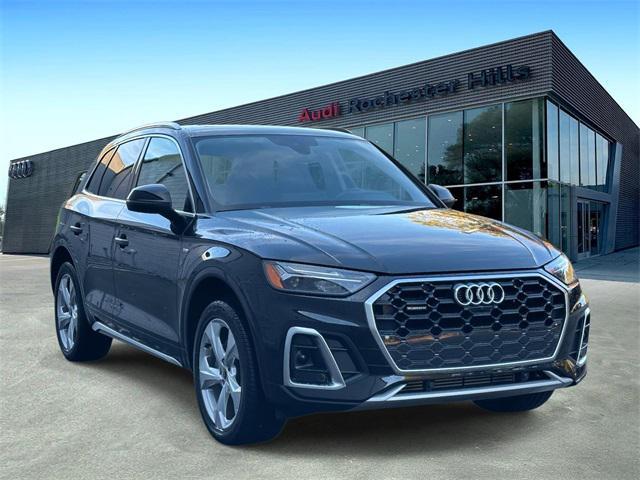 used 2022 Audi Q5 car, priced at $31,900