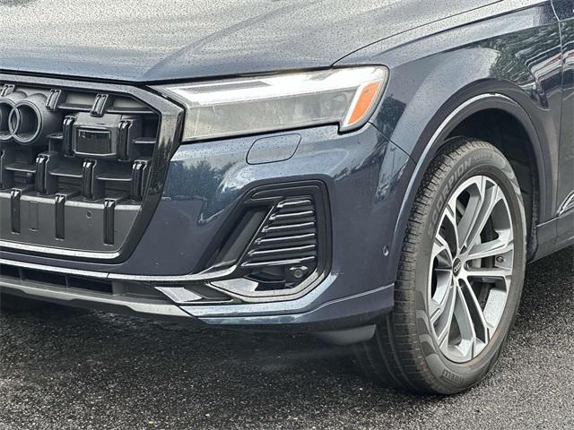 used 2025 Audi Q7 car, priced at $61,500