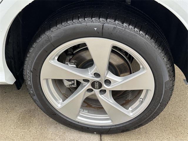 new 2025 Audi Q5 car, priced at $60,000