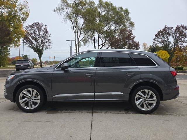used 2023 Audi Q7 car, priced at $37,900