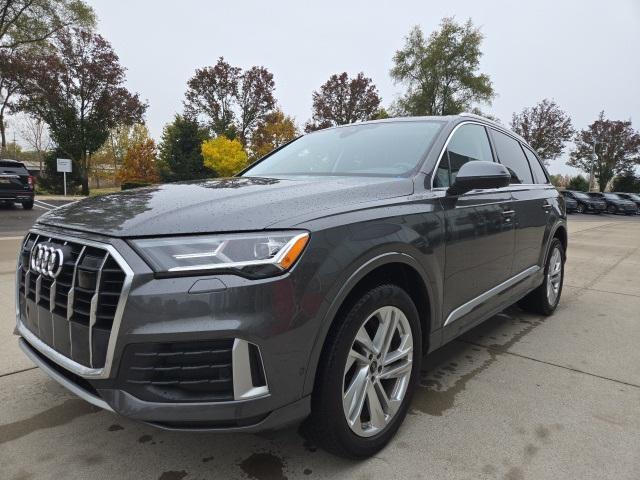 used 2023 Audi Q7 car, priced at $37,900
