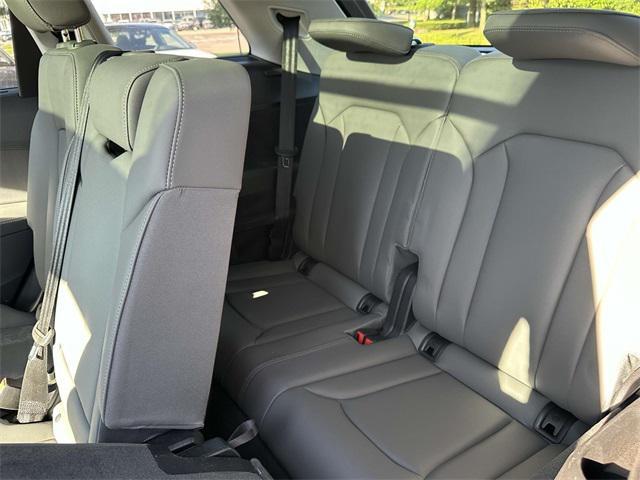 used 2025 Audi Q7 car, priced at $61,900