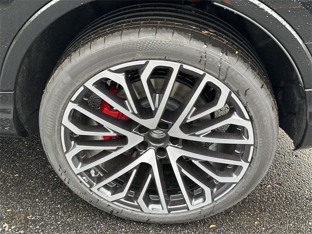 new 2026 Audi SQ7 car, priced at $120,405