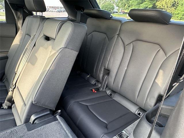 used 2025 Audi Q7 car, priced at $62,300